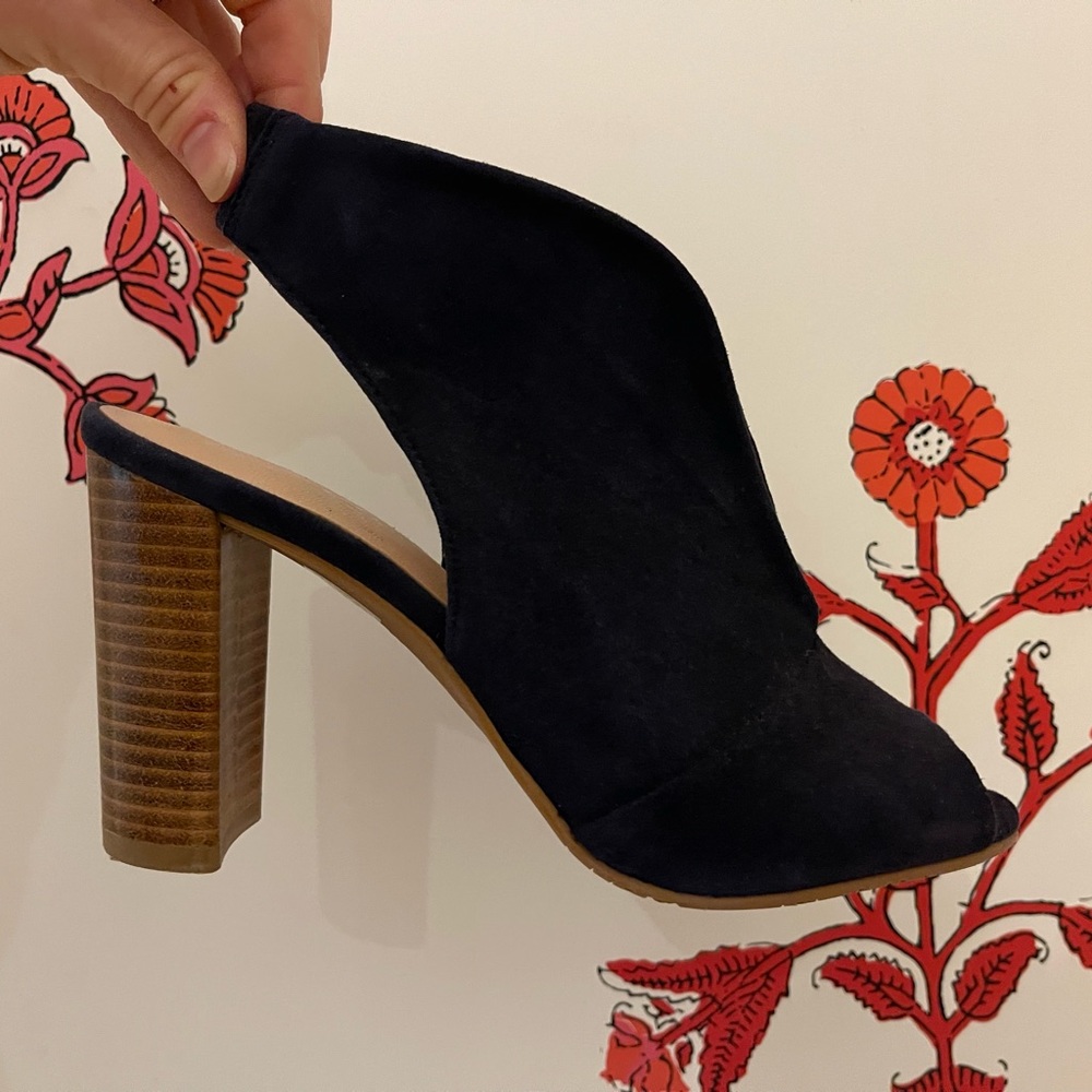 Brenda Zaro Navy Suede Heel